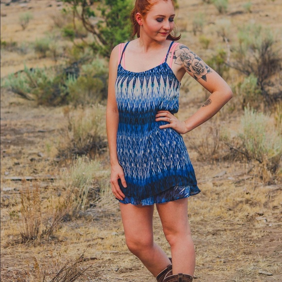 Meet your Posher, Tori - Picture 3 of 3